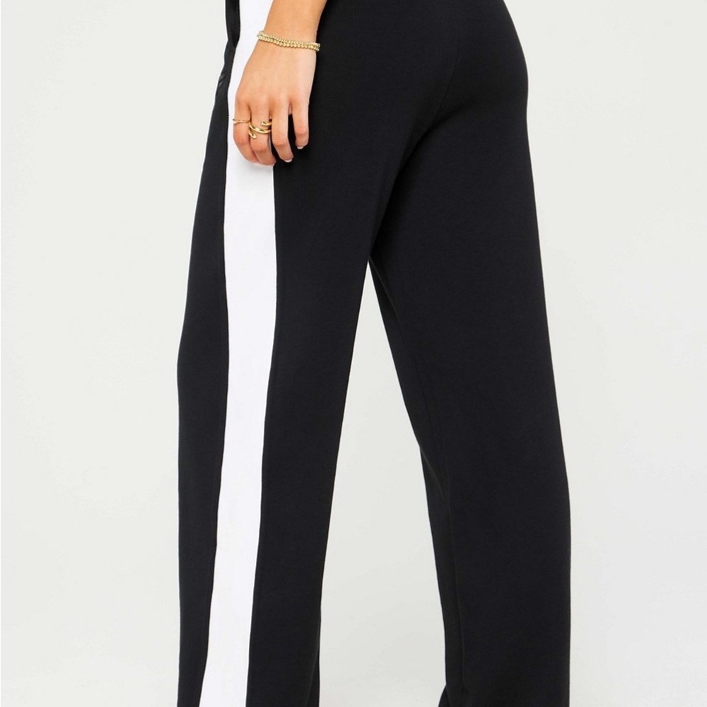 Fabletics Year Round Terry Stripe Wide Leg Pant Size Large (regular) NWTS - Picture 2 of 16